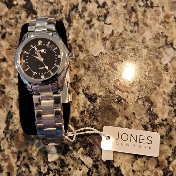 Watch - Picture 3 of 4